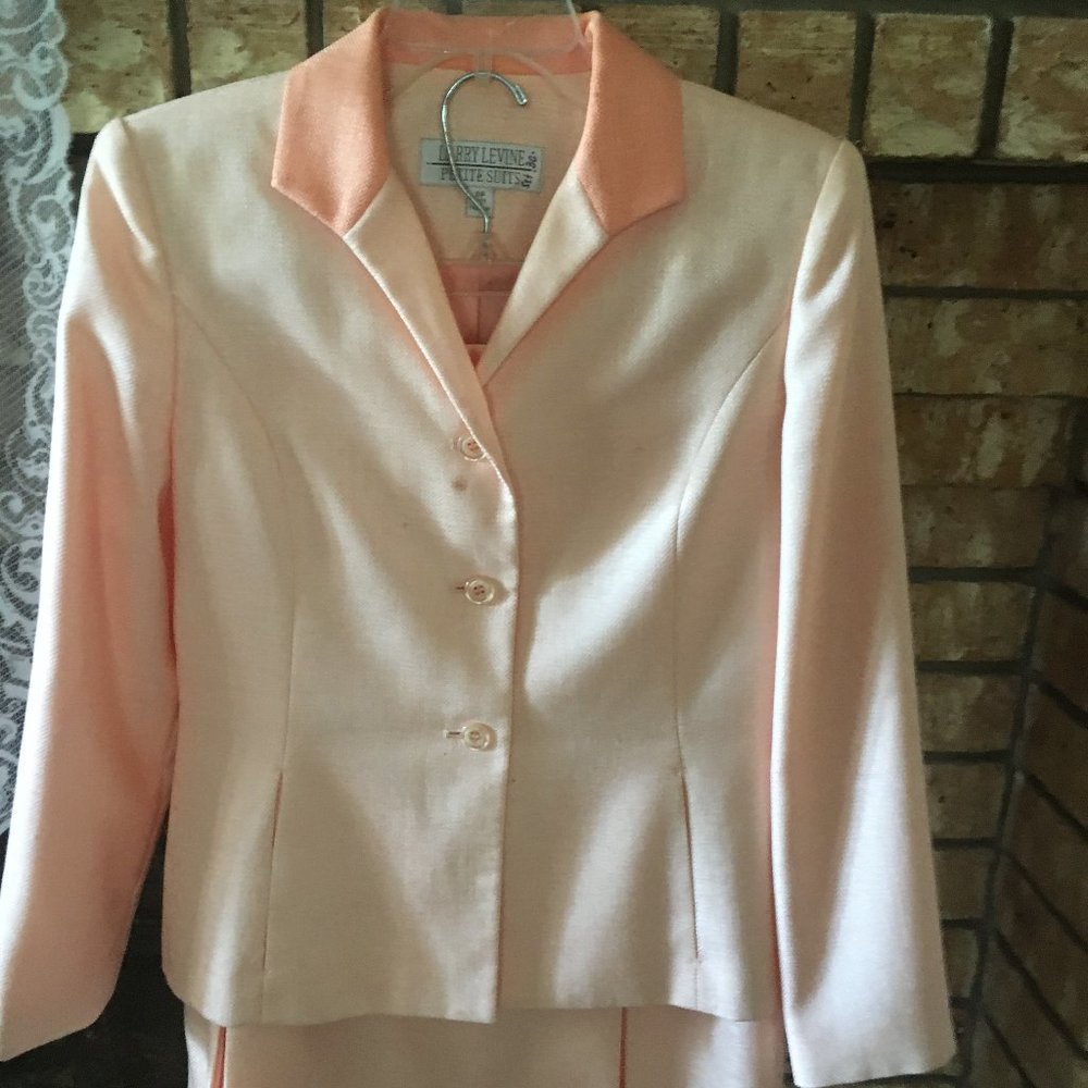 Spring suit Eggnog